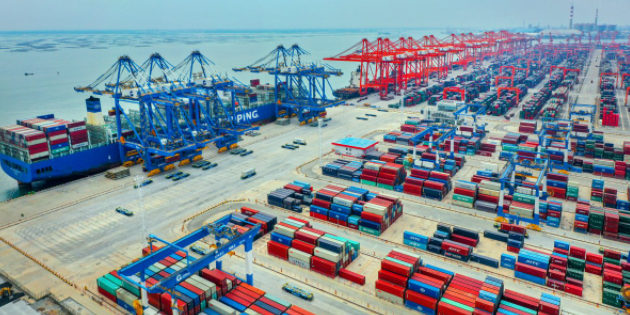 2023年北部湾港集装箱吞吐量802.2万标箱，陆续7年两位数增长